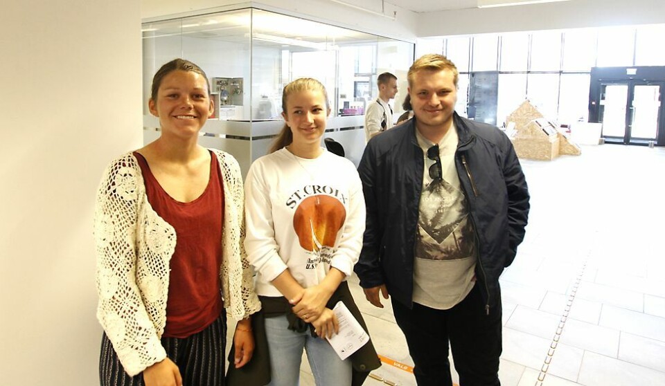 Påminner studenter om å forhåndsstemme
