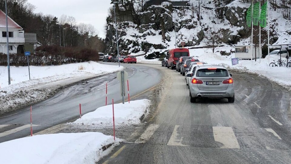 Lange køer på Flekkerøy etter bilstans i tunnelen