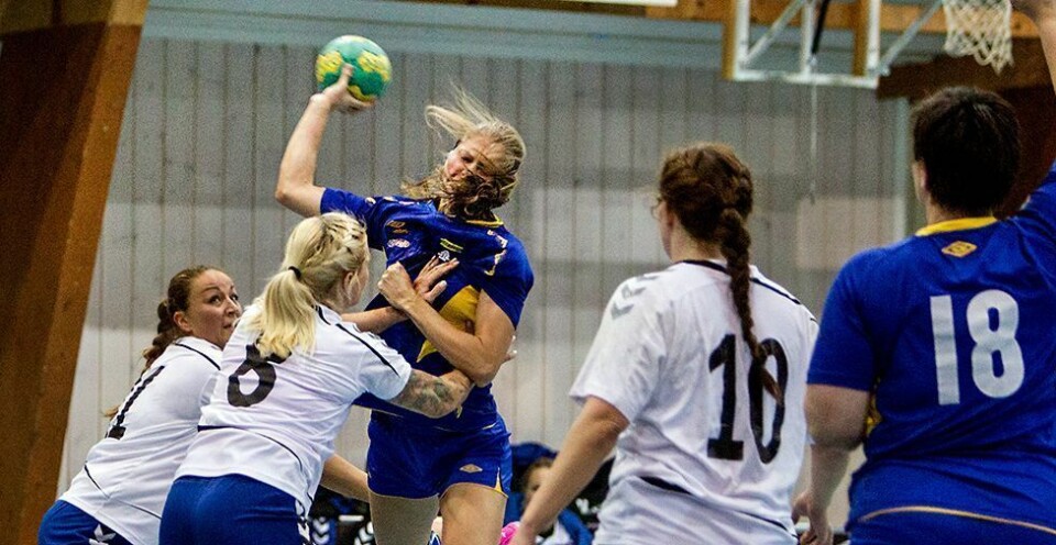 Troner alene på toppen av 4. divisjon