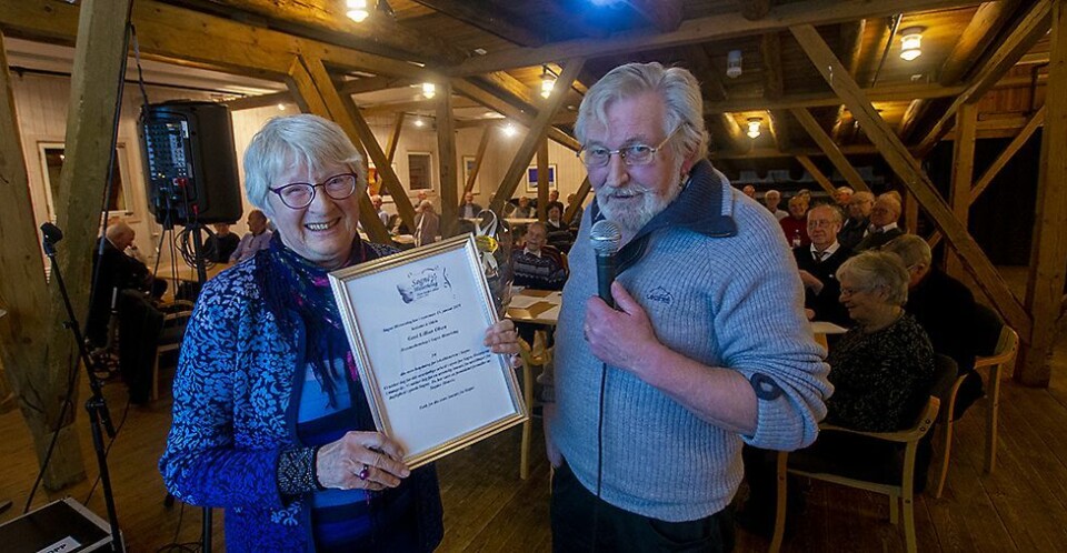 - Nå besvimer jeg