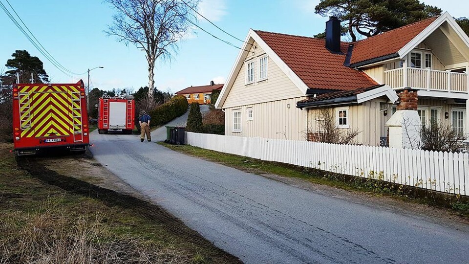 Brannvesenet rykket på røykutvikling i Soltaveien i Søgne