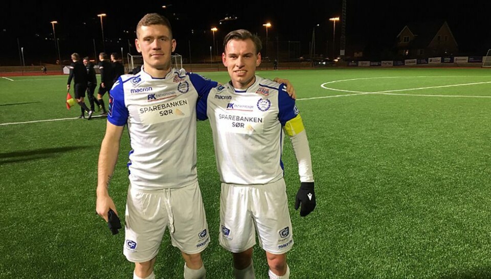 Kaldt på flotte Moseidmoen: Fløy vant 5-1, i kortbukser