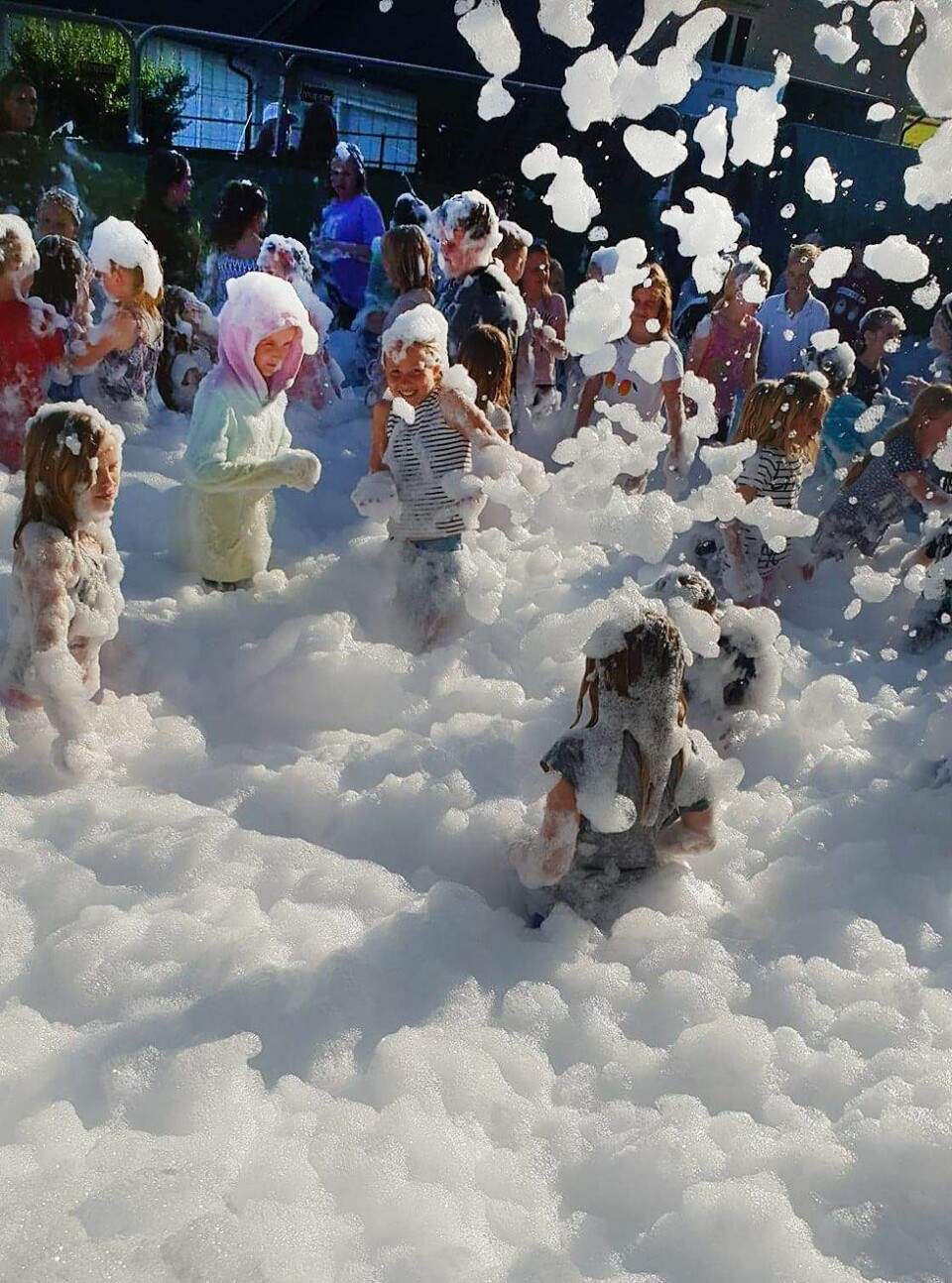 Ellevilt skumparty på Heimklang