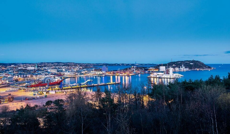 Røde Kors-mannskaper skal teste passasjerer på havneterminalen