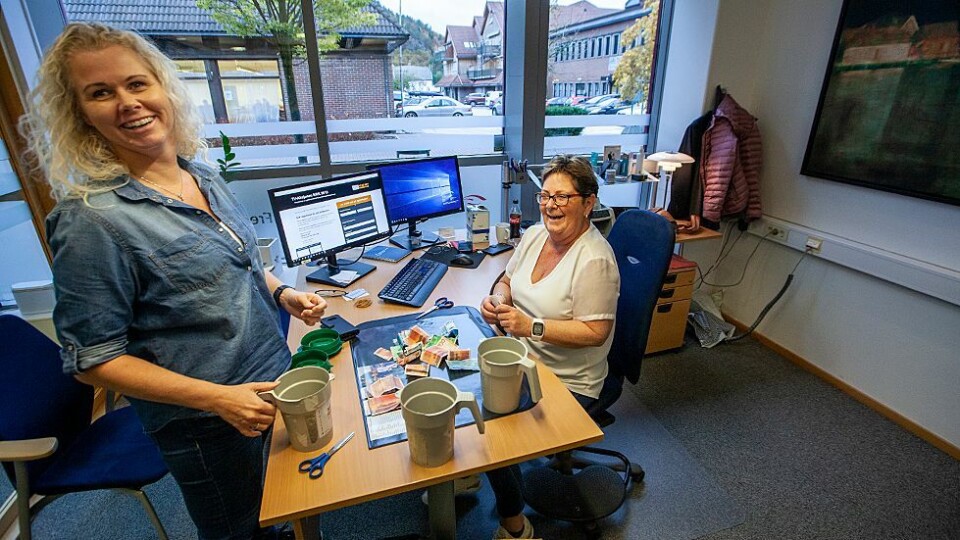 Tok innsamlingsbøssa i egne hender