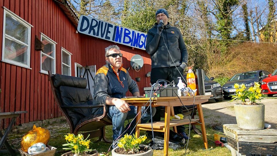 Drive-in bingo på tunet i Hummerviga