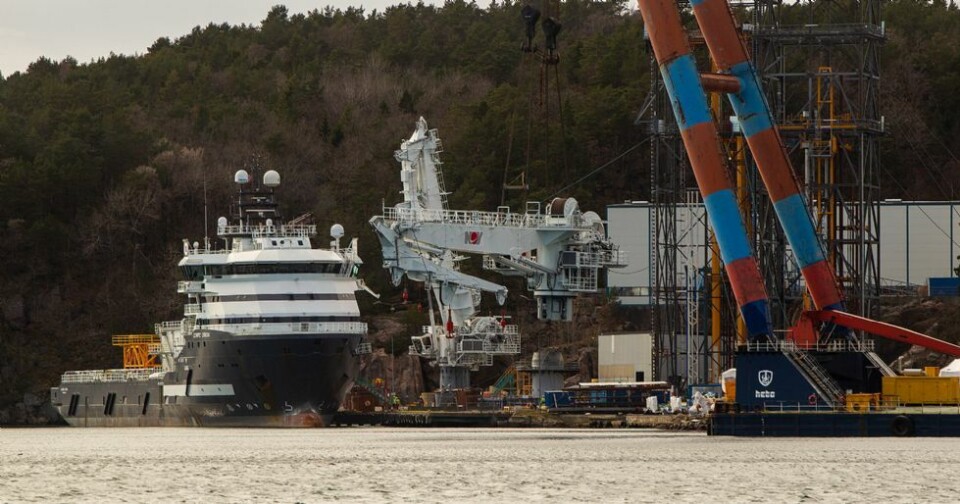 Bildet: Her skipes den nest siste krana fra Søgne ut i verden