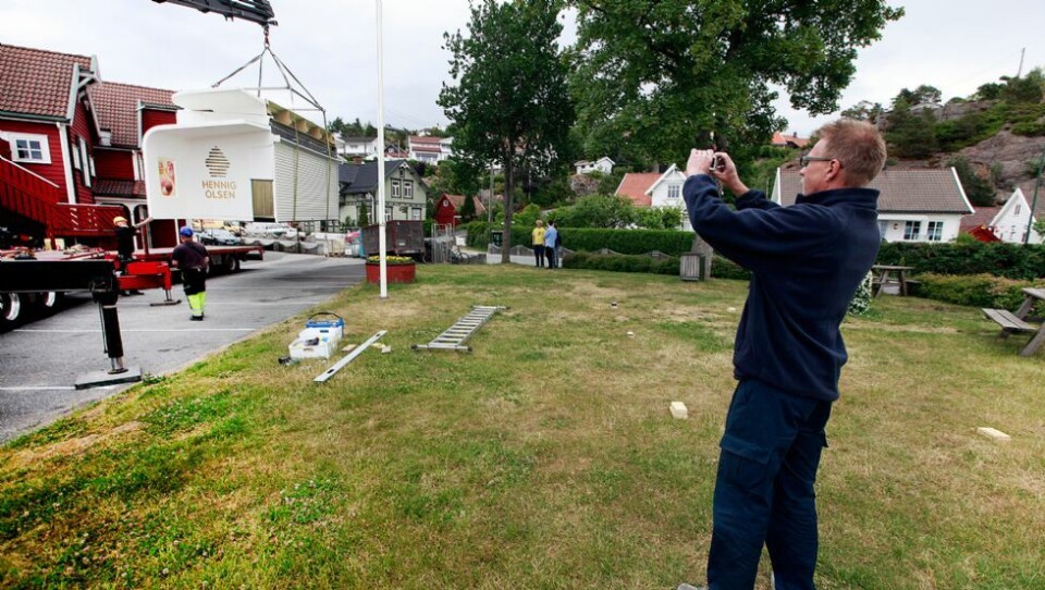Isbua på plass