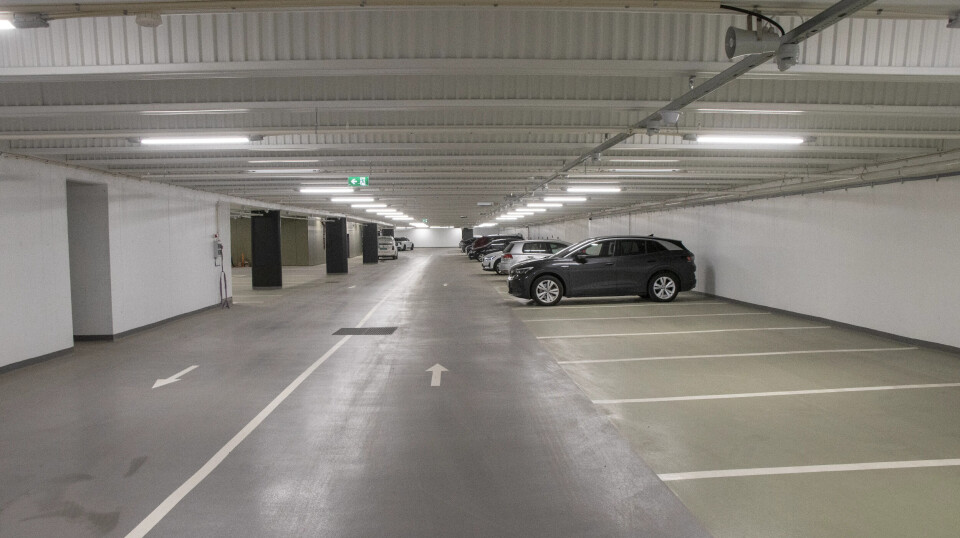 Parkeringskjelleren under Tangvall Arena har plass til rundt 250 biler. Parkeringskjelleren under Tangvall Arena har plass til rundt 250 biler.