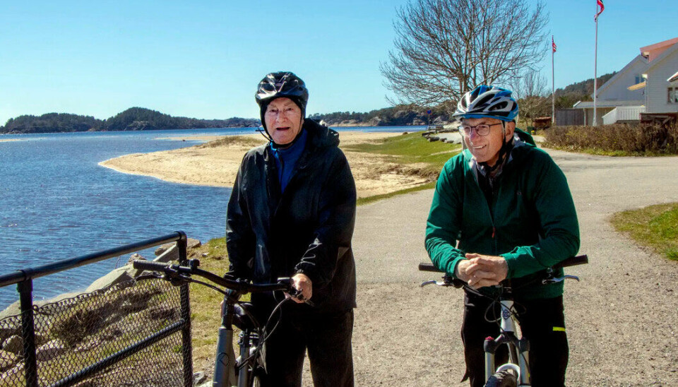 Jostein Andreassen og Arnfinn Håverstad ved Sanden i Søgne. Jostein Andreassen og Arnfinn Håverstad ved Sanden i Søgne.