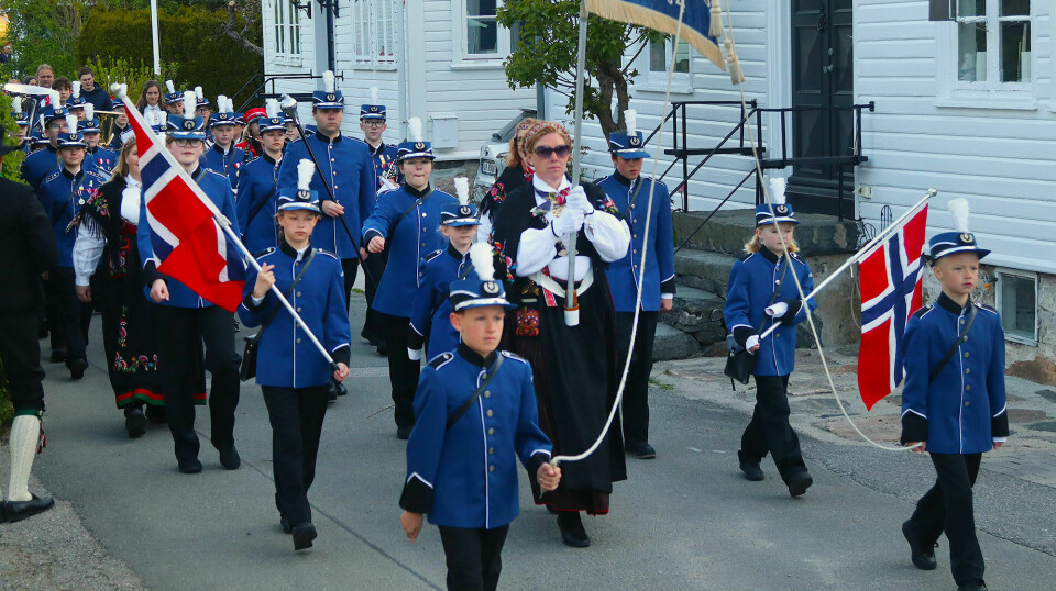 Søgne skolekorps i Høllegata 17. mai.