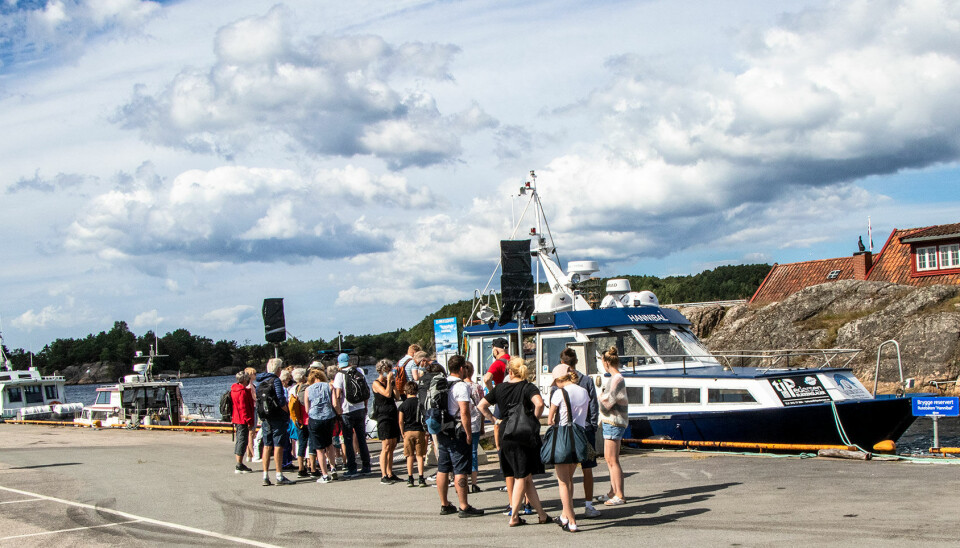 Båtrutene i Søgne-skjærgården er spesielt etterspurt i sommersesongen. Båtrutene i Søgne-skjærgården er spesielt etterspurt i sommersesongen.