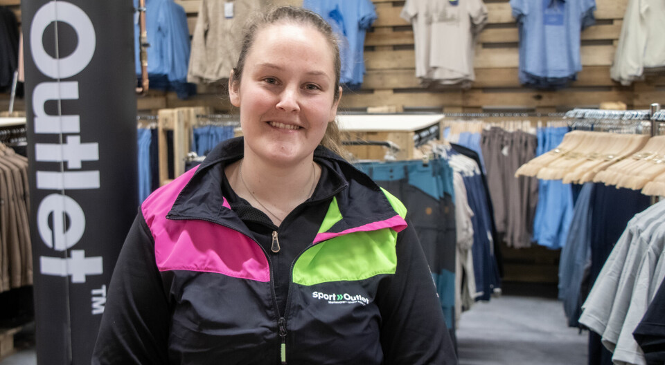 Søgne-jenta Kristine Wæhre er butikksjef ved Sport Outlet som åpner i Tangvall Arena 1. juni.