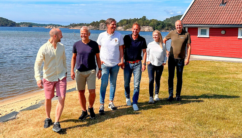 Representanter som står bak nettsiden «Bo i Søgne»: F.v.: Cato Hersvik-Olsen i Murisør, Ole Johan Bueklev i Repstad Eiendom, Sigbjørn Dvergsnes i Aamodt Hus, Bjørn Stephansen i Repstad Eiendom, Lene Apland og Vidar Skaaland, begge i Søgne og Greipstad Sparebank.
