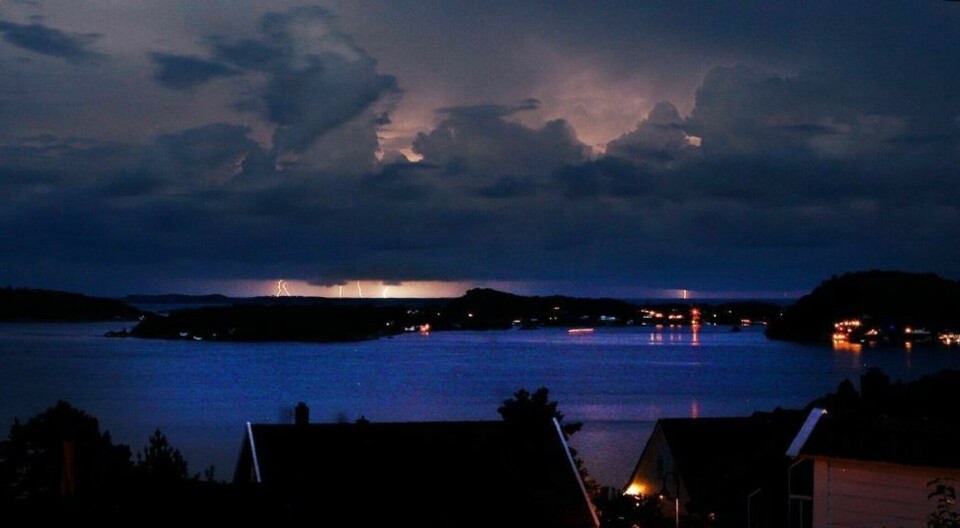 Venter regn og lyn i ettermiddag