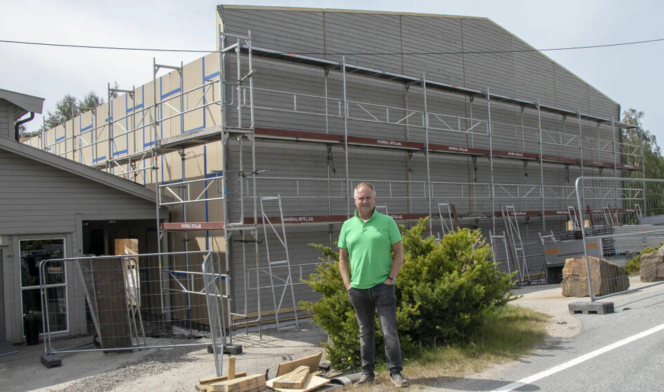 – Før ferien skal bygget være tett, sier medlem av byggekomiteen, Øystein Olsrud.