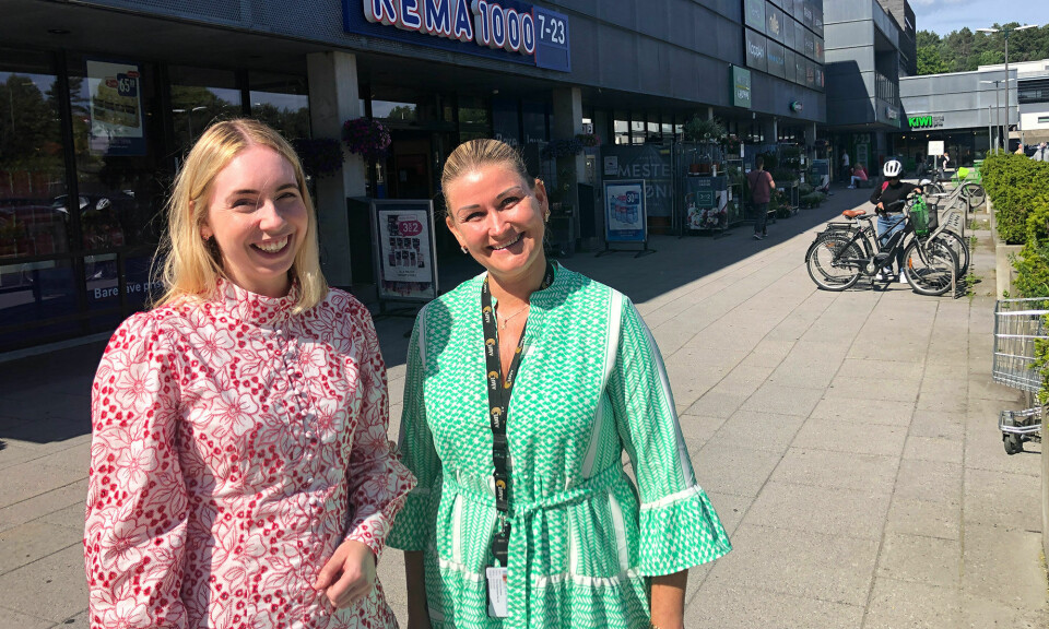Senterleder Cristina Omland (t.h.) og markedskoordinator Anja Lian gleder seg til «nyskapningene» som dukker opp på Amfi Vågsbygd etter ferien og utover høsten.
