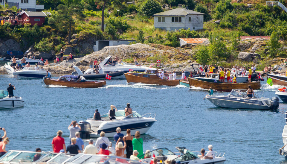 Fra starten av sjekteracet lørdag ettermiddag. Fra starten av sjekteracet lørdag ettermiddag.