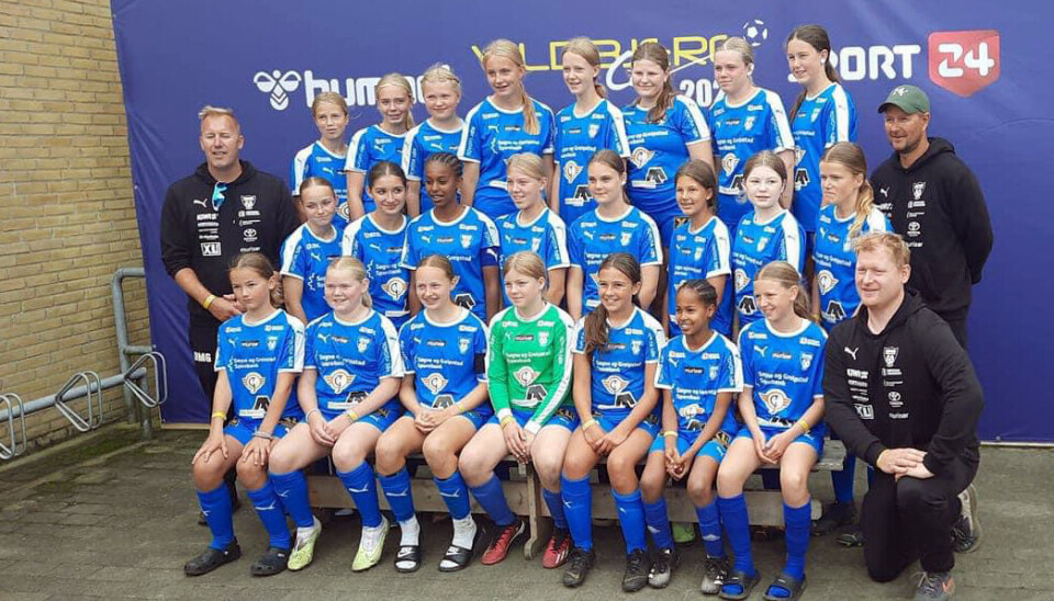 Jenter 13 lagene til Søgne FK på cup i Danmark denne helgen.