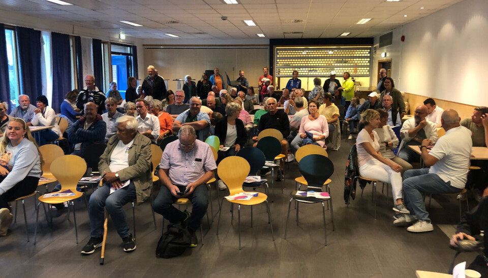 Tilhørere under valgmøtet på Flekkerøy onsdag kveld. Tilhørere under valgmøtet på Flekkerøy onsdag kveld.