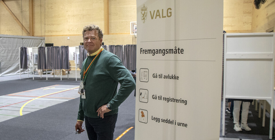 Leder av stemmestyret, Pål Magne Steinsland forteller om godt oppmøte på valgdagen, men sier at ikke alle har fått med seg hvor Tangvallhallen befinner seg.