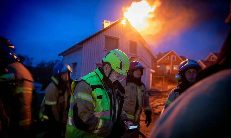 KBR Søgne og Songdalens mannskaper samt flere andre stasjoner gjennomfører tirsdag ettermiddag en fullskala brannøvelse på Oftenes i Søgne.