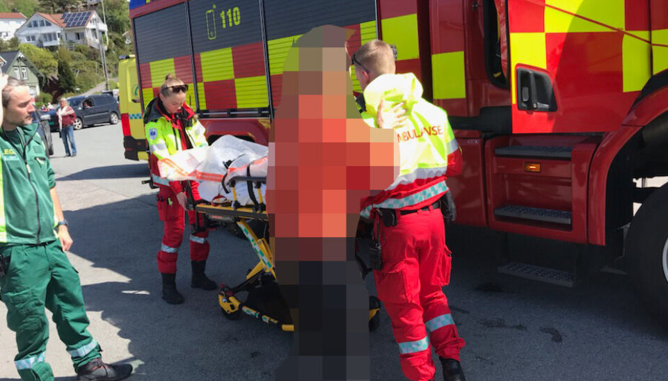 En person er kjørt til sykehus med ambulanse.