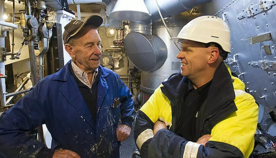 Trygve Langfeldt og Kay Honnemyr på Bredalsholmen ved en tidligere anledning. Det var Langfeldts far som bestilte losskøyta fra verftet i Høllen i 1926.