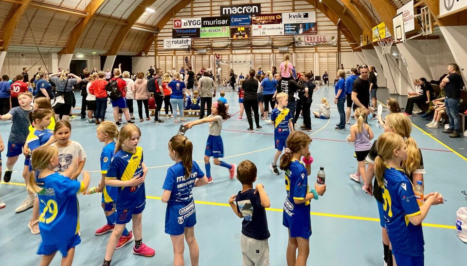 Nodelandshallen var fylt med spillere i alle aldere.