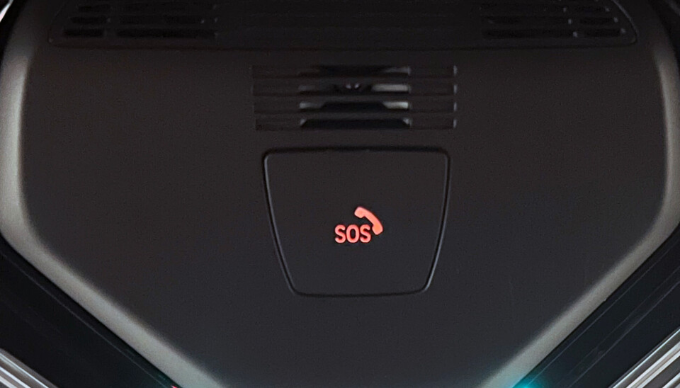 Slik bruker du SOS-knappen i bilen riktig