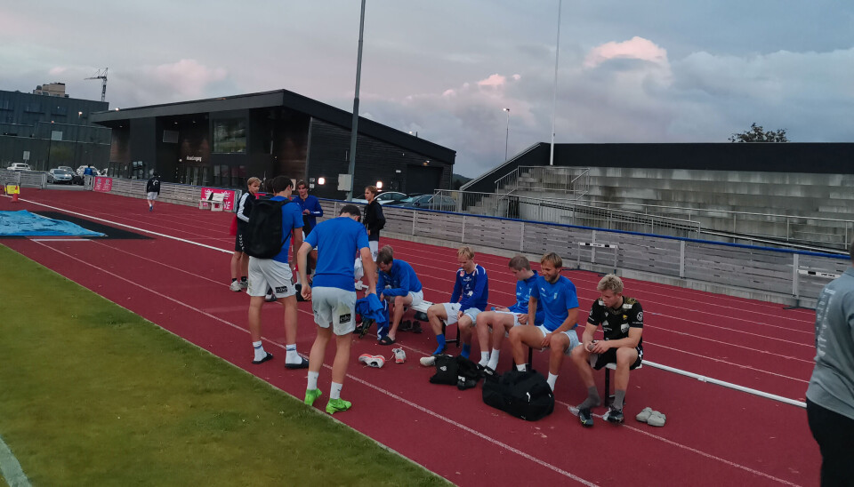 Trening i tussmørket torsdag kveld.