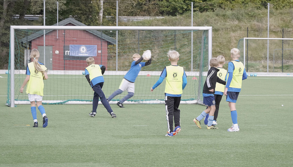Engasjerte talenter på Chelsea Fotballskole.