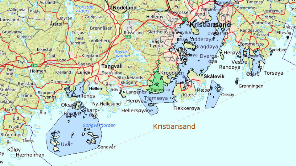 Oversikt over samlet forslag til hummerfredningsområder i Kristiansand som er kommet inn under høringen. Nye områder er vist med blå flate. Blå flate ved Oksøy, øst for Flekkerøy er sammenfallende med eksisterende område for hummerhavbeite. Grønn flate viser eksisterende hummerfredningsområde.