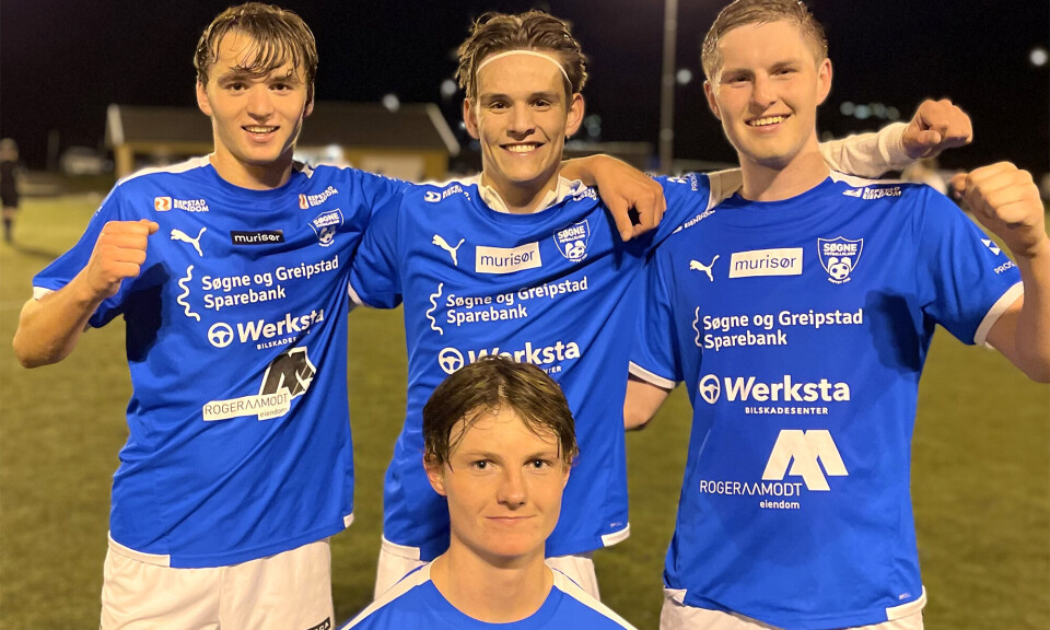 Målscorerne fra venstre Samuel Lavik, Jens Drange og Johannes Kjøstvedt med banens beste Nikolai «Nico» Suvatne foran.