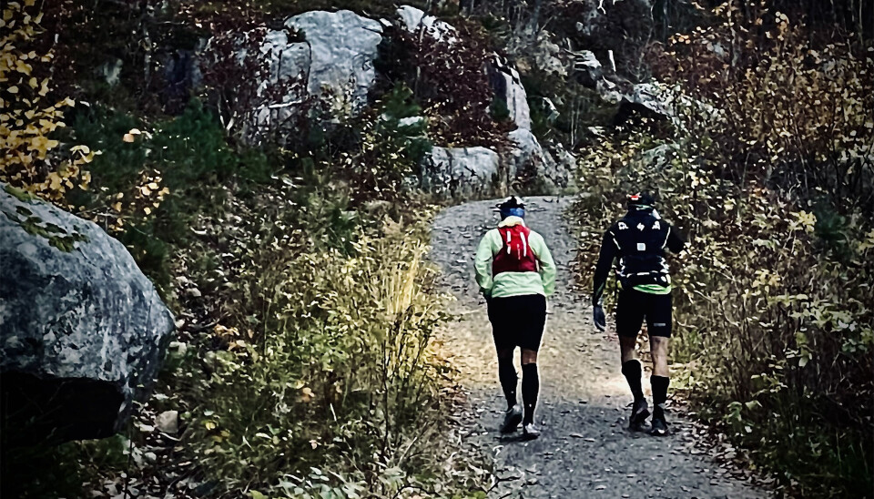 «Galningene» tester Morothon-løypa i mørket.