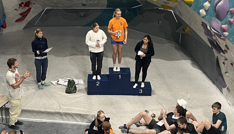 Ida Helene Sangvik Nilsen på 1.plass og Tuva Madeleine Lohne på 2. plass.