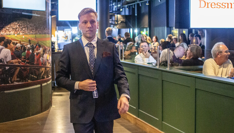 En alltid velkledd Stian Aamodt i et av mange antrekk denne kvelden.