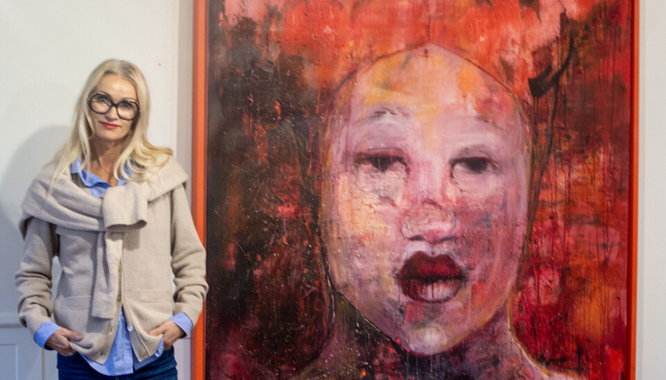 Eva Hoven er en av kunstnerne som har utstillingen Blod, Svette & Tåren i presteboligen.