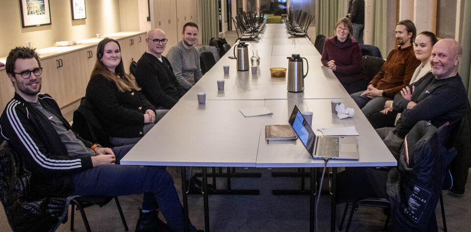 Songdalen bydelsråds første styre: (f.v.) Øyvind Fagerli, Tine Rislaa, Per Inge Iversen (nestleder og sekretær), Kjetil Ersdal (vara), Ingebjørg Haugstad Lidtvedt, Tov Ramberg (vara), Tiril Tangaard (elevrådsrepresentant) og Steffen Aarhus (leder).