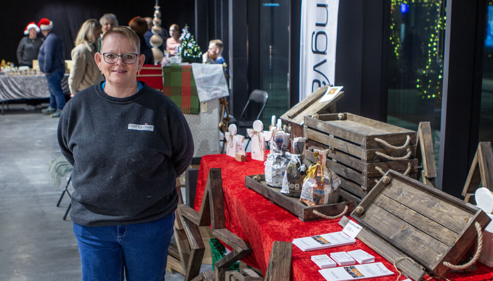 Laila Haugland representerte Songvaar vekst og synes det er stas å kunne stille ut varene de produserer ved bedriften