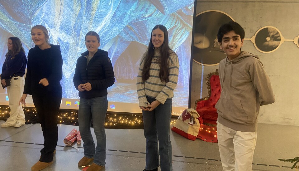 Vinnergruppa var ei gruppe på seks elever fra klasse 9C, som klarte oppgaven fem minutter før tiden. Vinnerne er f.v: Mariell Olsen-Couling, Emma Bay-Thorsland, Oda Iren Greibesland og Moeed Nauman. Ingrid Try Laundal og Albert C. Tønnessen var også med på vinnergruppa, men var ikke til stede da bildet ble tatt.