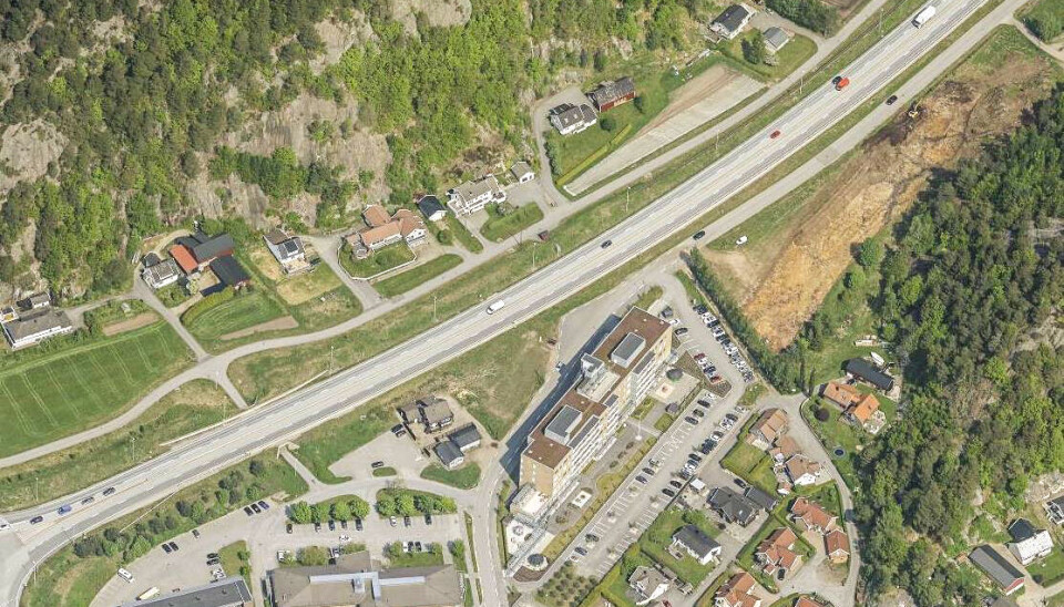 Mulighetsskisse for gjenbruk av firefeltsveien til ny sykkelvei mellom Tangvall og Brennåsen.