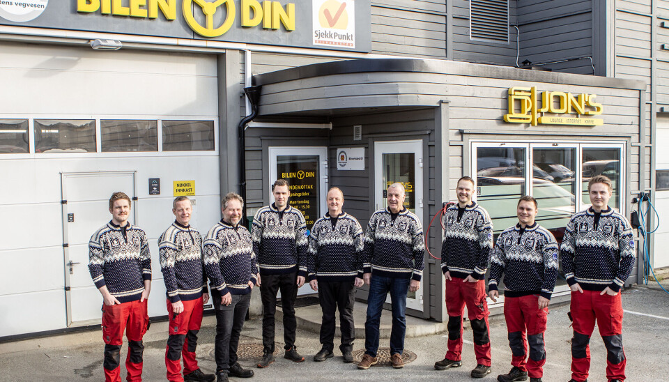 Ansatte ved Bilen Din i Linnegrøvan reiser torsdag til ski-VM i Trondheim for å markere bedriftens 30- årsjubileum.