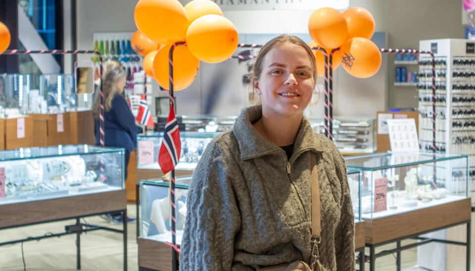 Aina Grindland bor i Grimstad, men har familie i Søgne. Hun tok turen til Damenes aften, og skryter at tilbudet og utviklingen på Tangvall. – Damenes aften er en kjempekveld og en flott mulighet til å sjekke ut tilbudene sammen med andre damer. Utviklingen på Tangvall er imponerende, sier hun