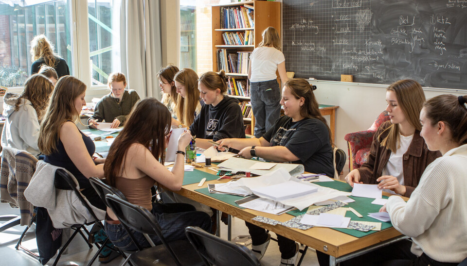 Inviterte ungdom fra hele landet: Se bildene fra den åpne dagen ved folkehøgskolen