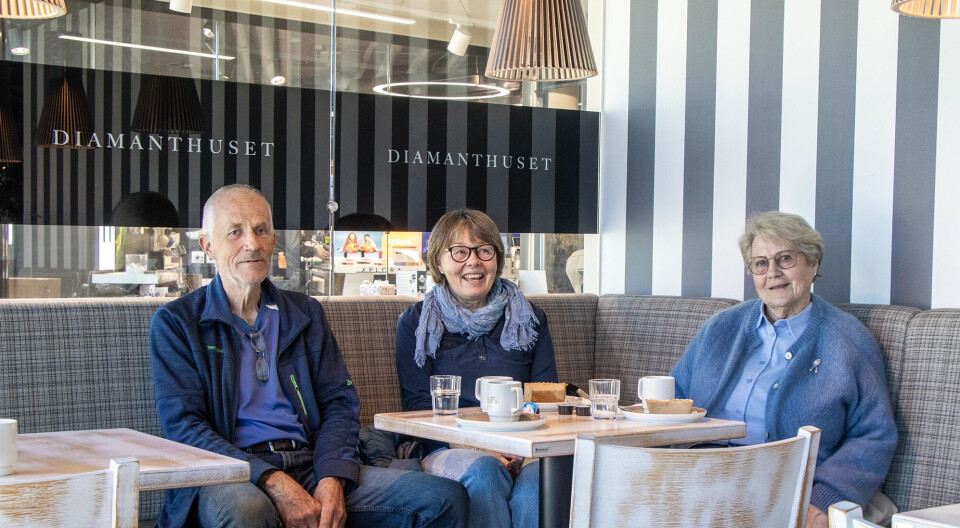 Frank Solås, Beth Repstad og Randi F. Hansen fra styret i Lunde vel tok lunsjen på Edgars etter at Tappen på Lunde avviklet kiosken fra 1. april.