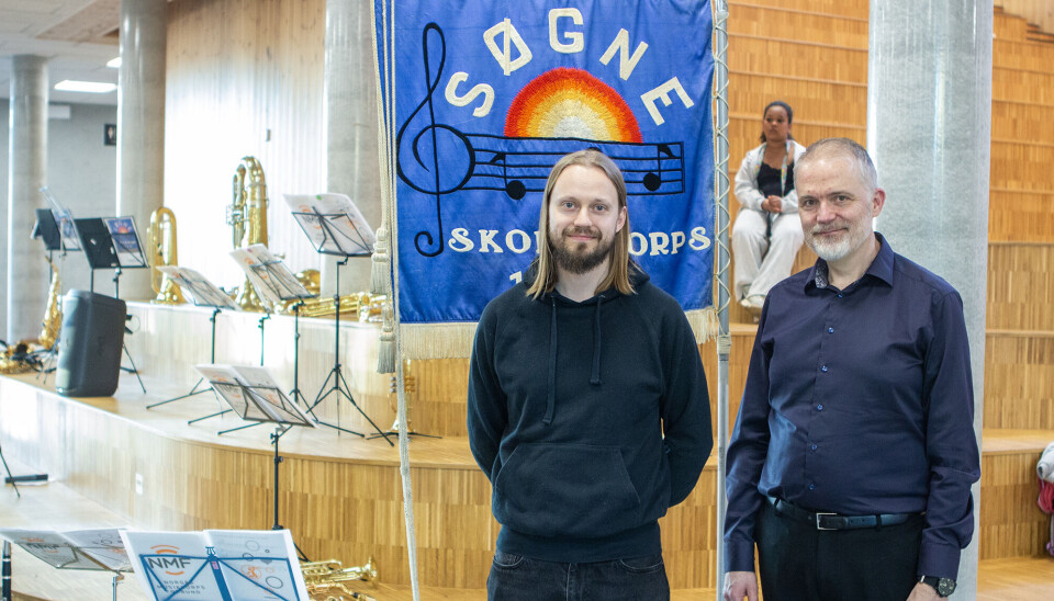 Bård Leganger Landro og Roar Brostrøm er dirigenter for skolekorpset på vegne av kulturskolen. Brostrøm har erfaring fra blant annet KSO og Secret Garden.