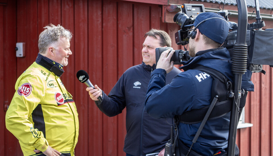 Øystein Tjomsland fortalte om et hyggelig møte med seniordansere fra egen hjembygd da han ble intervjuet av Rikstotto TV.