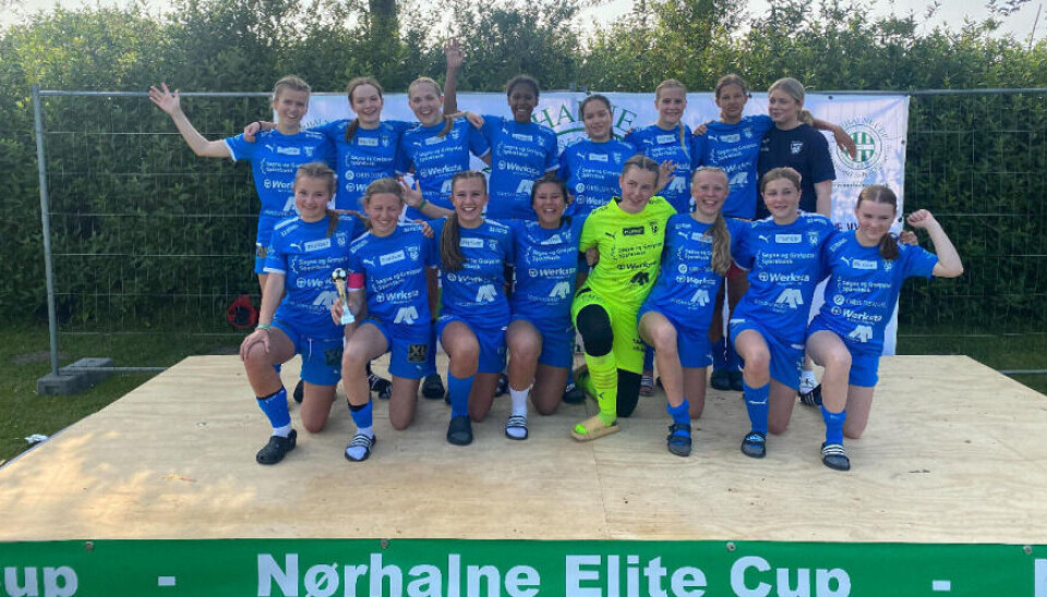Pokal, fotballglede og nye venner: – En opplevelse for livet