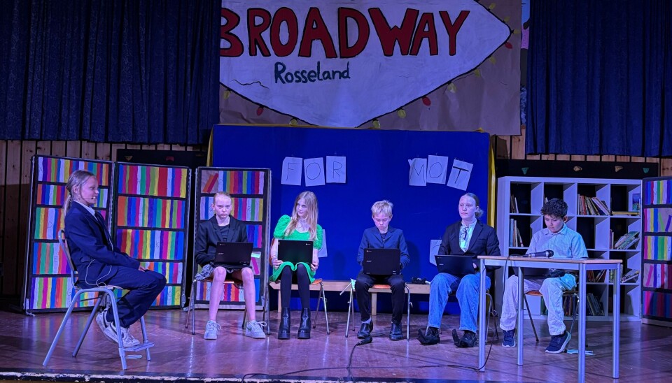 Elevrådet ved Rosseland skole gjenskapte bystyrets behandling av skolenedleggelsen